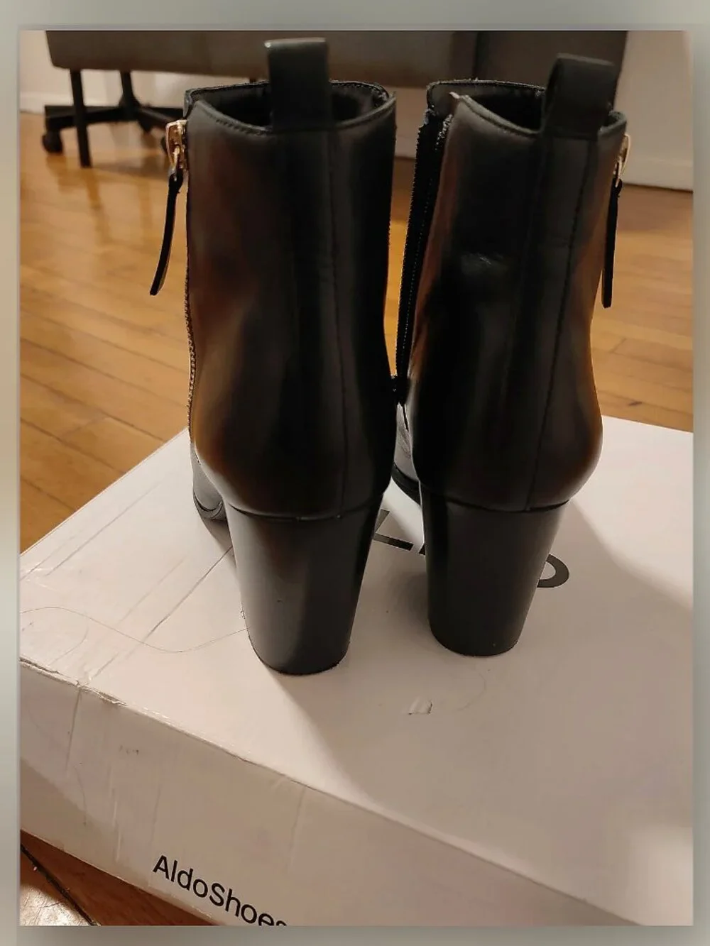Black ALDO Ankle Boots – Size 9 – Worn Only Twice - Picture 4 of 4